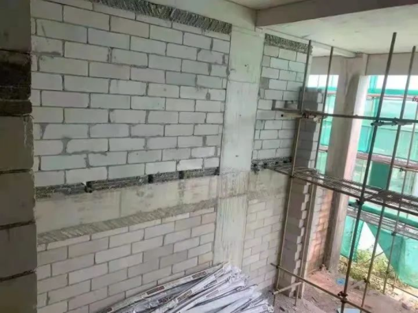 輕質(zhì)墻貼磚，細(xì)節(jié)一定要處理到位！